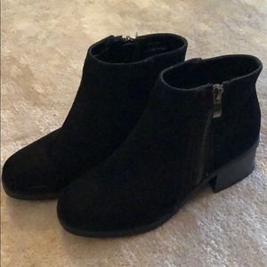 Black suede boots